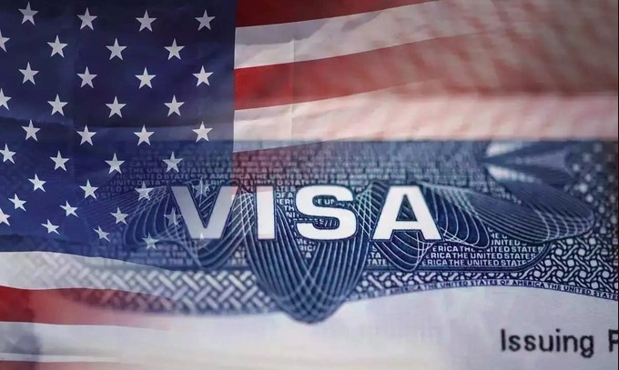 US Consulate General works with HCM City police to arrest fraud suspect